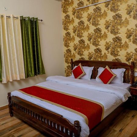 Hotel Yash Vilas Савай Мадхопур Екстериор снимка